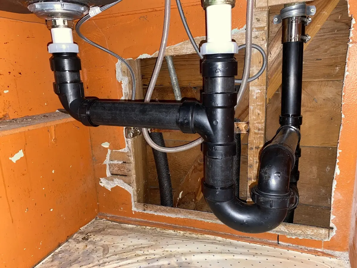 Professional Garbage Disposal Repair equipment and tools on the job in Glendale